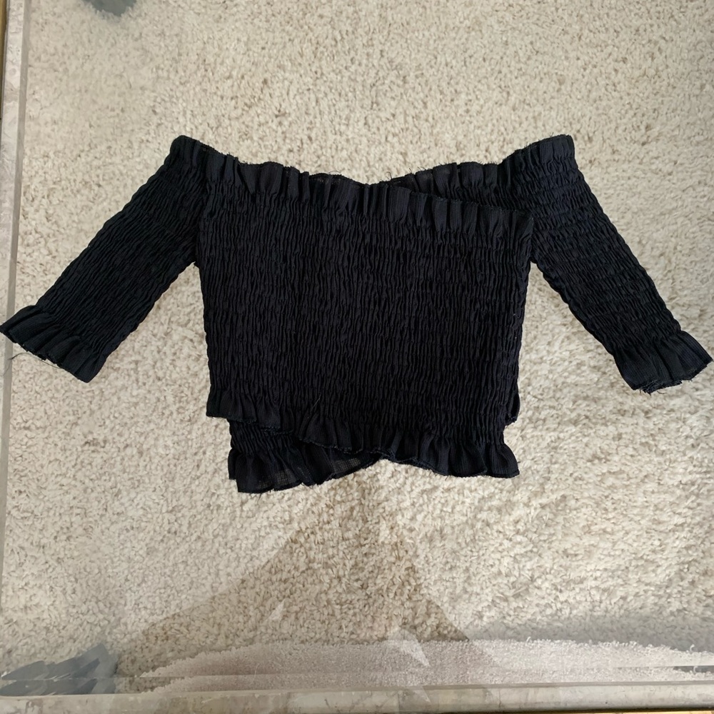 🖤 Lettuce Trim Ruffle Crop Top  🖤